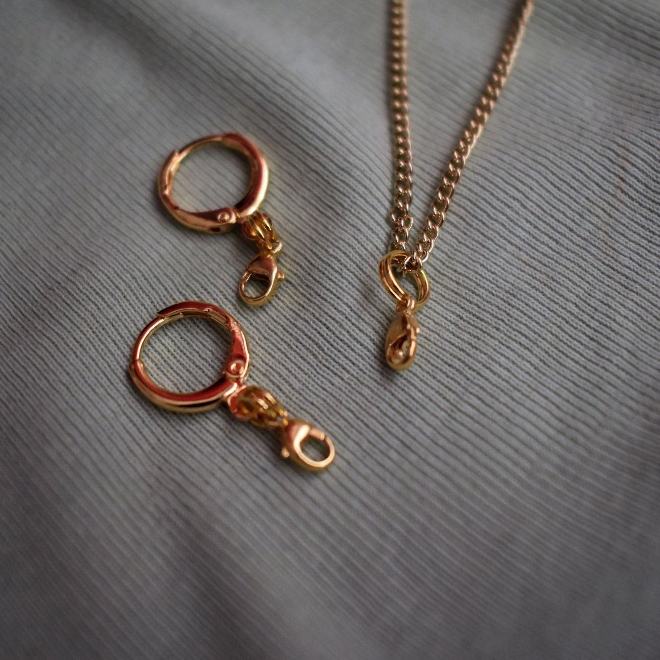 Dainty yellow gold vermeil necklace