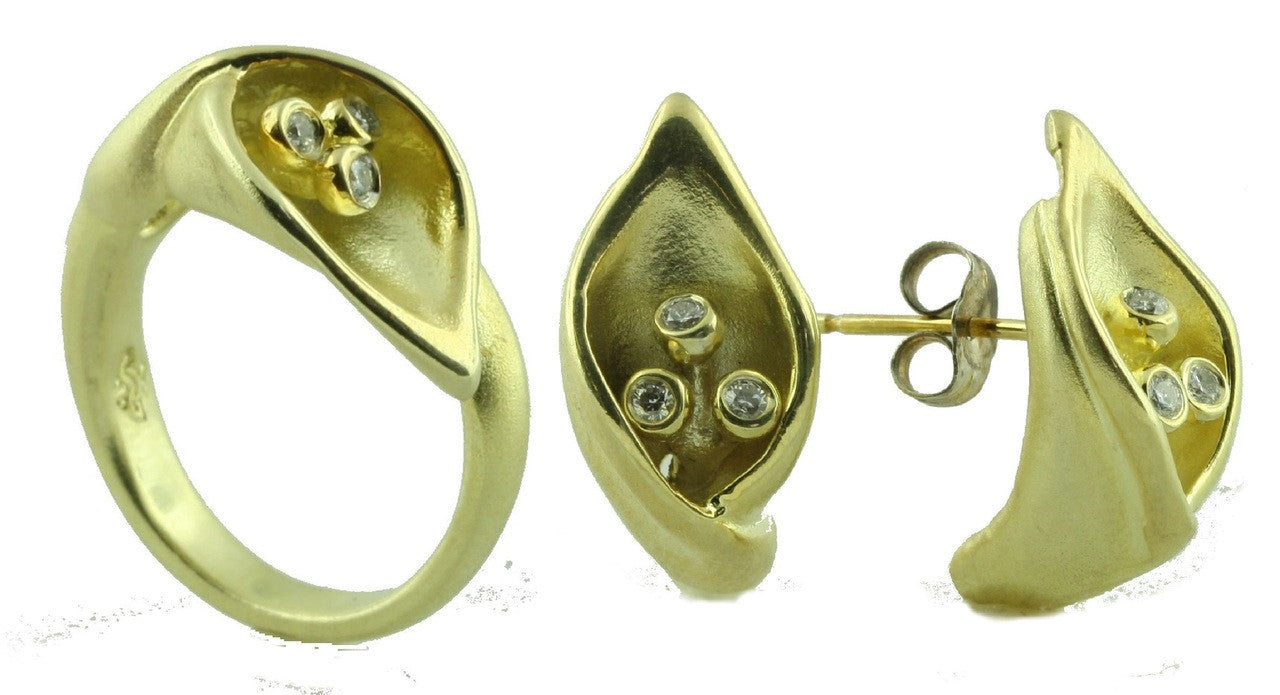 Calla Lily Earrings- 18K Gold with Diamond Centers.