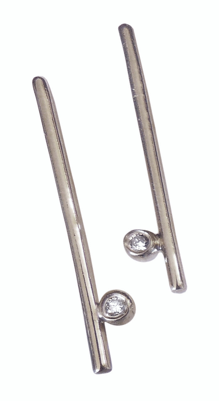 Dot & Line- 18K Gold with One Diamond Necklace