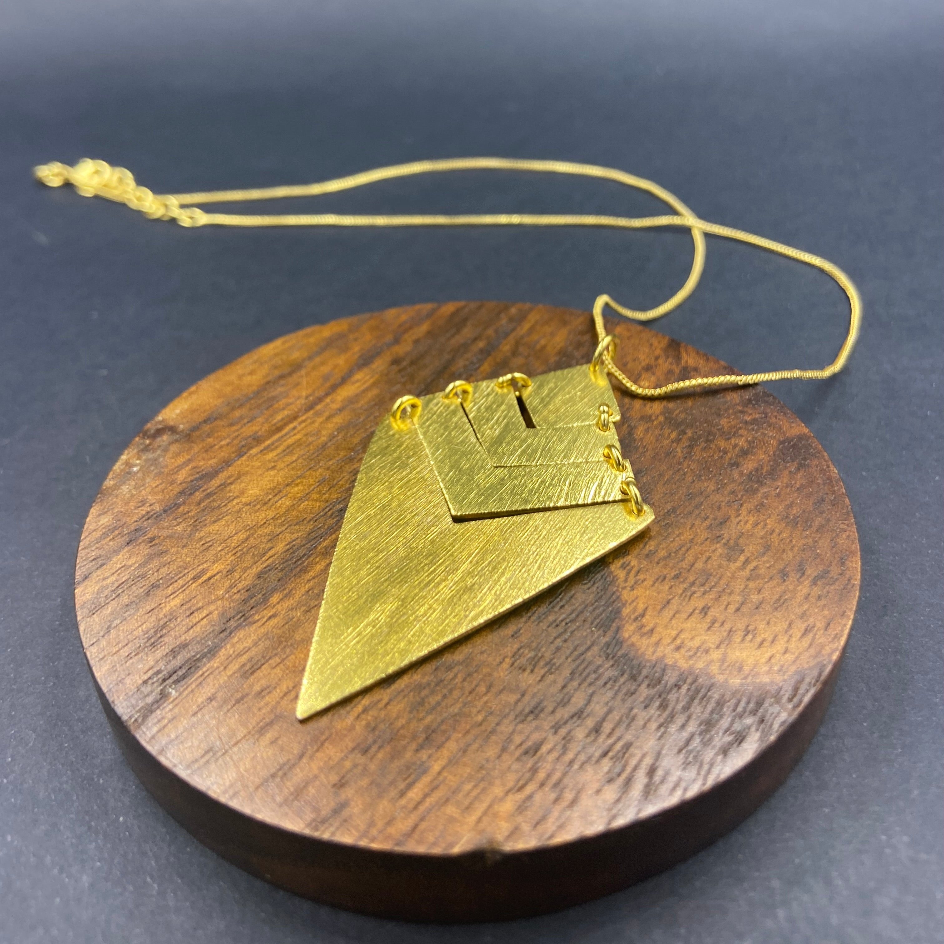 Gold plated LASCA necklace - Design with Character
