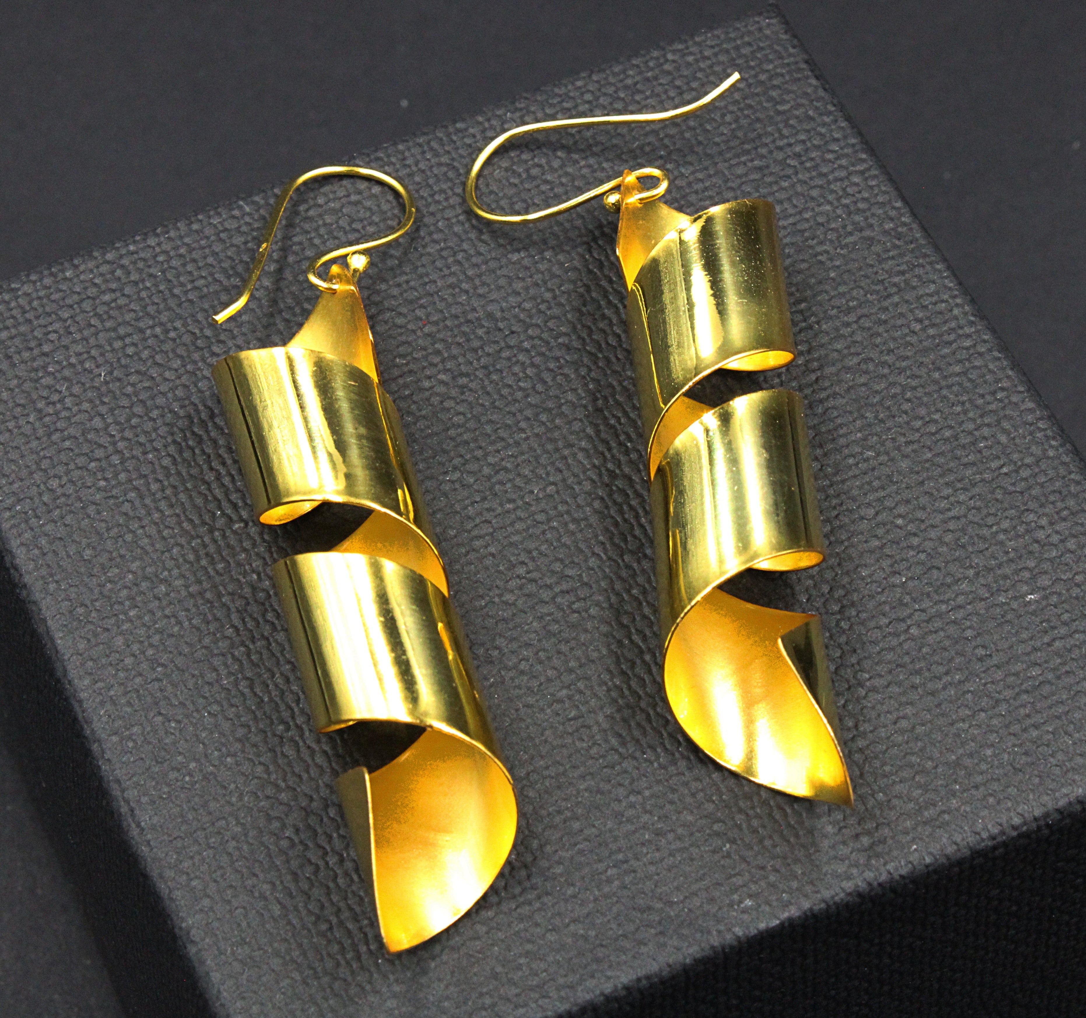 Gold plated VIRUTA earrings