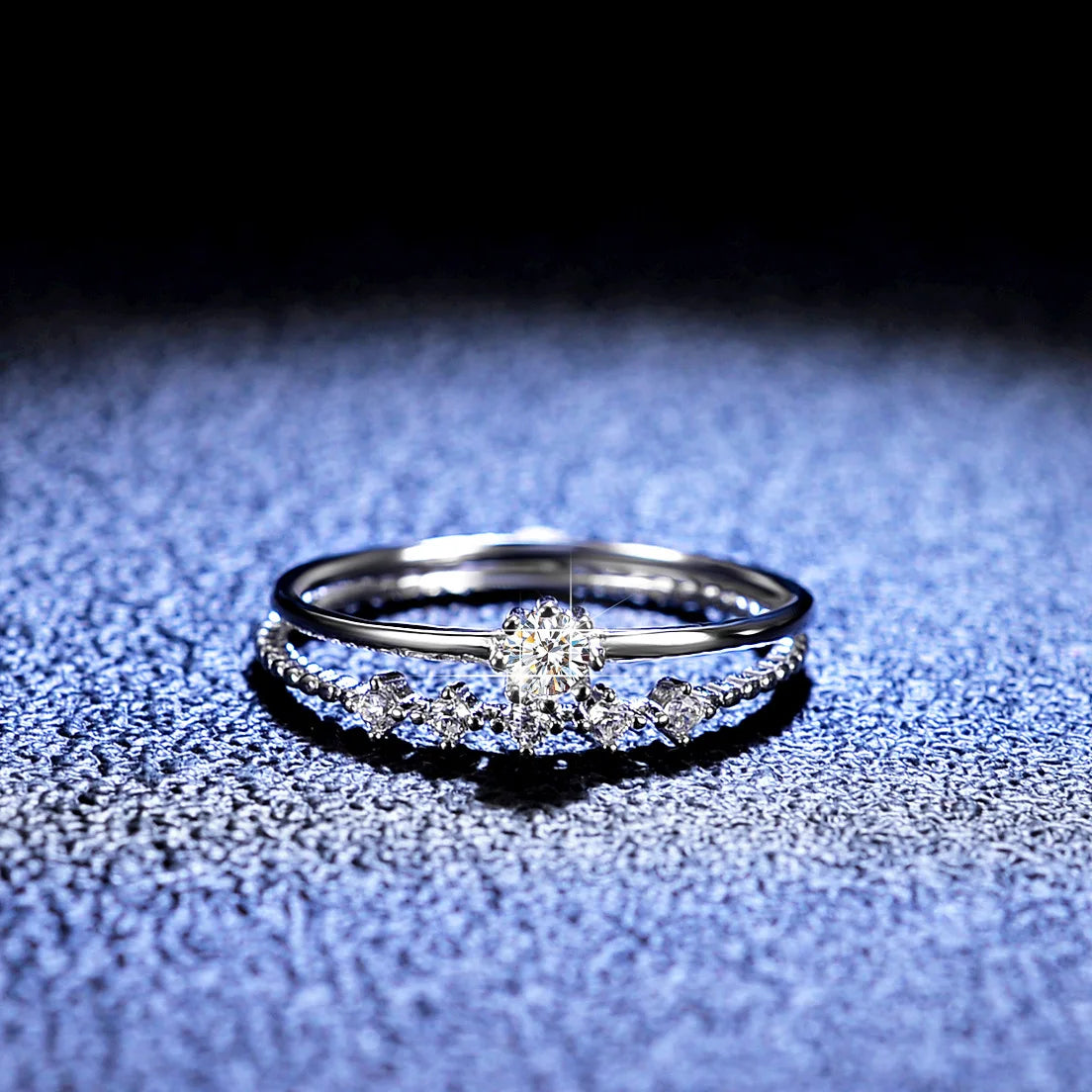 Moissanite 18K gold ring fashion jewelry