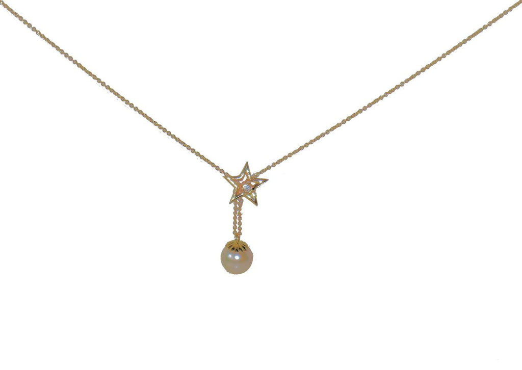 Delicate Star, Diamond & Akoya Pearl necklace in 14K Gold
